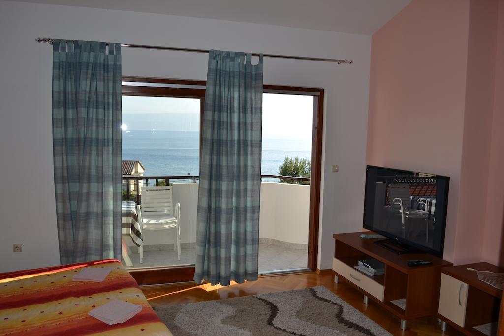 Apartments Karlo Omiš Kamer foto