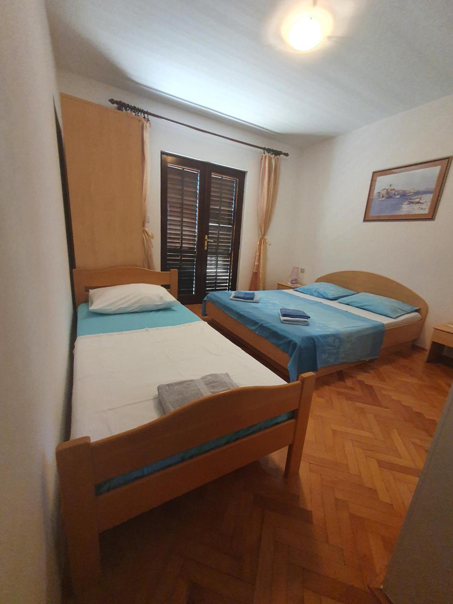 Apartments Karlo Omiš Kamer foto