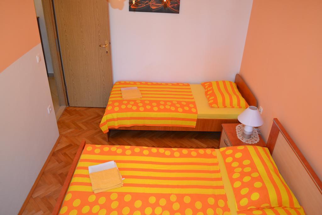 Apartments Karlo Omiš Kamer foto