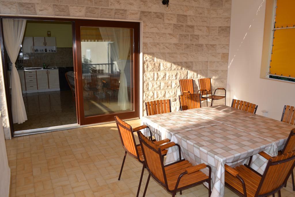 Apartments Karlo Omiš Kamer foto