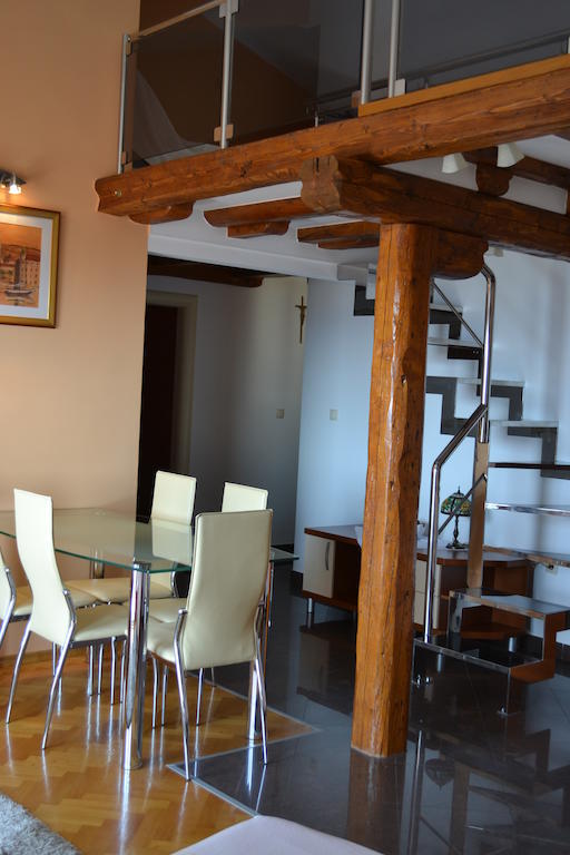 Apartments Karlo Omiš Buitenkant foto